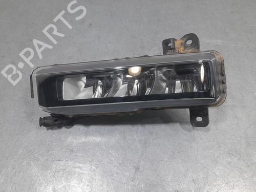 Used Left front fog light BMW 1 (F40) 118 d (150 hp) 30911651