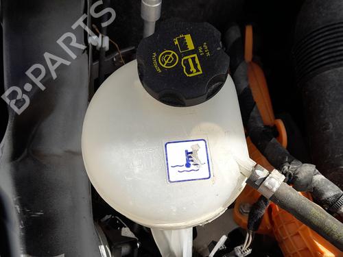 expansion-tank-jeep-renegade-suv-bu-b1-bv-2014-34719670 main image