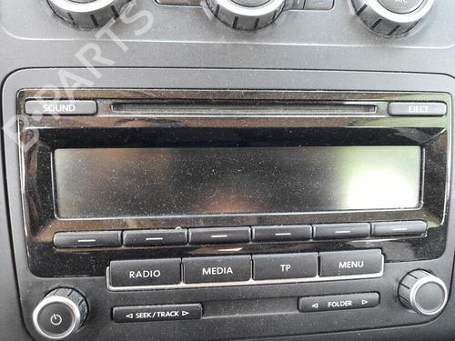 Radio VW TOURAN (1T3) 1.6 TDI (105 hp) 28730758
