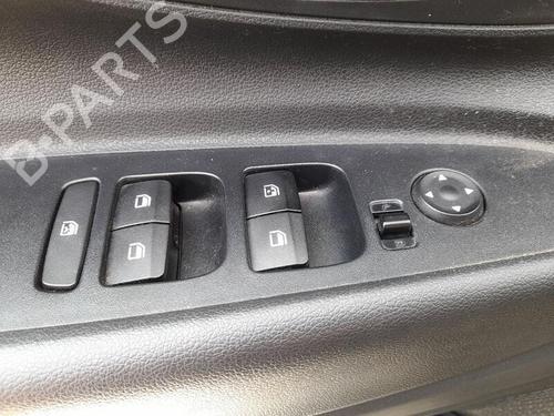 Przełącznik szyby przedniej lewej HYUNDAI i20 III (BC3, BI3) 1.0 T-GDI 93571Q00104X | C/MANDO | RETROVISOR