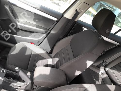 Used Right front seat Right front seat SKODA OCTAVIA III (5E3, NL3, NR3) 1.5 TSI (150 hp) 33886535 33886535