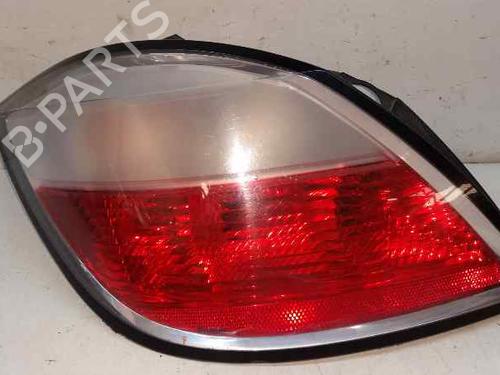 Used Left taillight OPEL ASTRA H (A04) [2004-2014]  225130