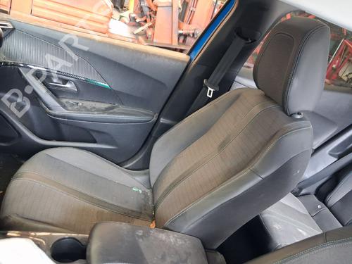Stol høyre foran Stol høyre foran PEUGEOT 2008 II (UD_, US_, UY_, UJ_, UR_, UC_) 1.5 BlueHDI 130 (131 hp) 37473477 37473477