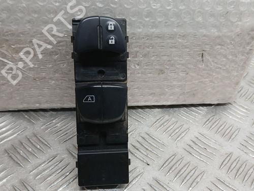 Used Left front window switch NISSAN MICRA V (K14) 1.0 (71 hp) 26396937