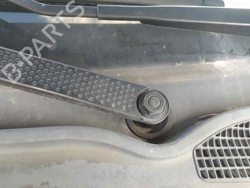 Used Front wiper motor RENAULT CLIO IV (BH_) [2012-2021]  25146306