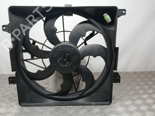 Used Radiator fan HYUNDAI i40 I (VF) 1.7 CRDI (141 hp) 30178957