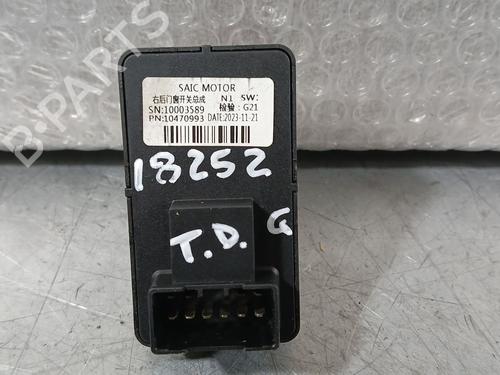 Right rear window switch MG MG ZS SUV (AZS1) 1.5 VTi | BP39612870I28 - Image 2
