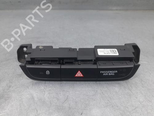 switch-kia-ceed-cd-2018-32499368 main image