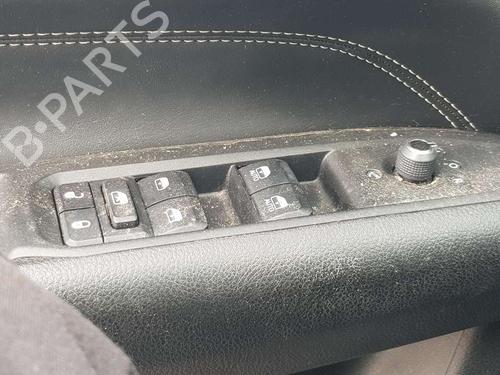 Used Left front window switch JEEP COMPASS (MP, M6, MV, M7) [2016-2025]  17458839