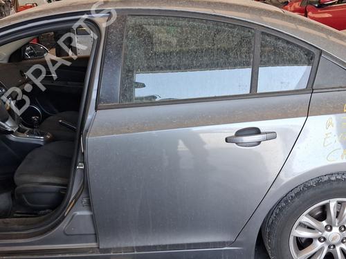 Used Left rear door Left rear door 37800588 37800588