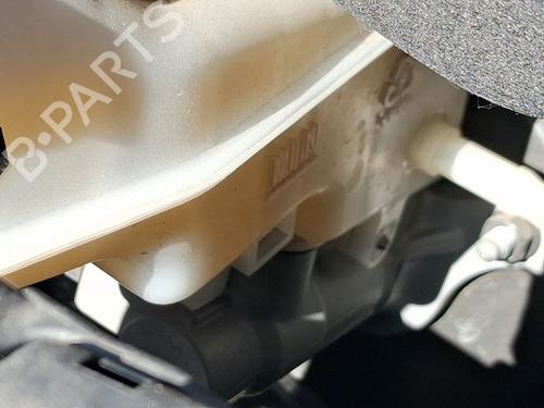 Used Brake master cylinder Brake master cylinder KIA STONIC (YB) 1.0 T-GDi Eco-Dynamics+ (101 hp) 40453002 40453002