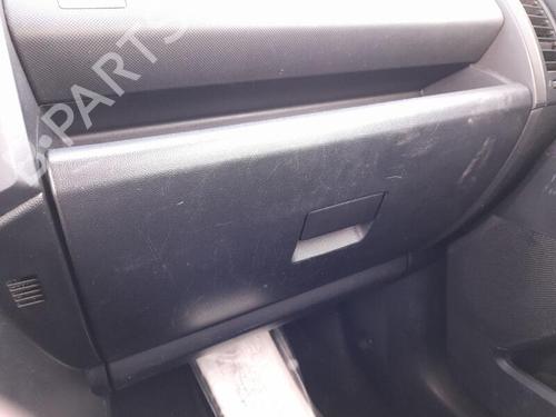 Used Glove box MAZDA 5 (CR) 2.0 CD (CR19) (143 hp) 29729811