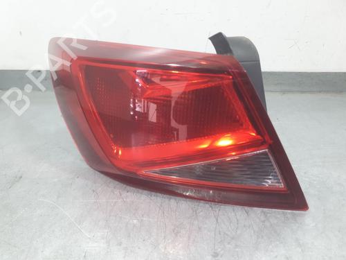 left-taillight-seat-leon-st-5f8-2012-2013-2014-2015-2016-2017-2018-2019-2020-33660233 main image