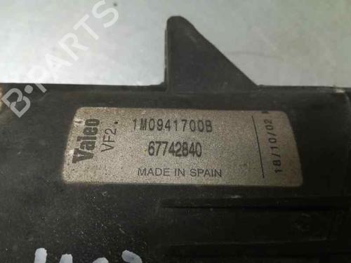 Right front fog light SEAT LEON (1M1) 1.9 TDI Syncro | BP2543822C31 
