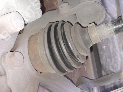 Arbre de transmission avant droit Arbre de transmission avant droit 37217236 37217236