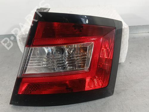 Used Right taillight Right taillight 37217000 37217000