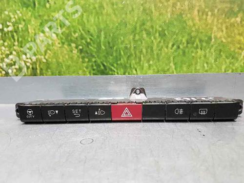 Used Warning switch FIAT PANDA (169_) 1.2 LPG (169CXF1A) (69 hp) 4652849