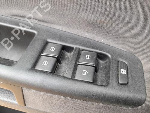 Venstre Foran elrute bryter VW POLO IV (9N_, 9A_) 1.4 TDI (75 hp) 30152140