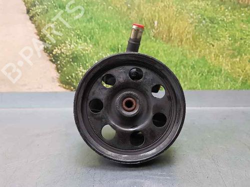 Used Steering pump FORD FOCUS I Saloon (DFW) [1999-2009]  3704552