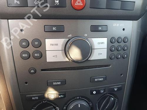 Used Radio OPEL ANTARA A (L07) 2.0 CDTI (127 hp) 26503170