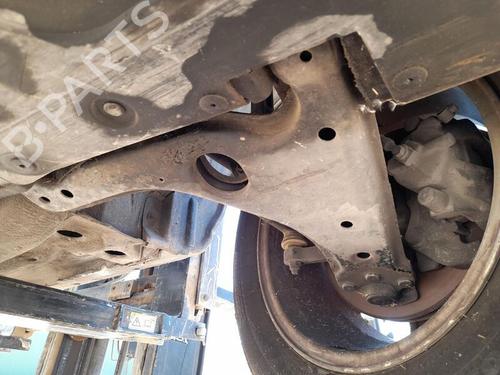Used Left front suspension arm OPEL ZAFIRA A MPV (T98) 2.0 DI 16V (F75) (82 hp) 29146579