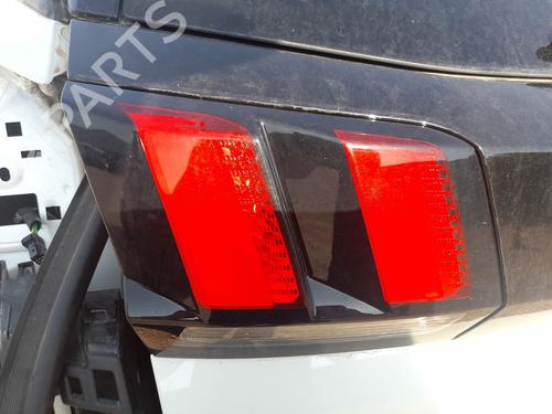 Used Left tailgate light PEUGEOT 3008 II SUV (MC_, MR_, MJ_, M4_) 1.5 BlueHDi 130 (131 hp) 26891374