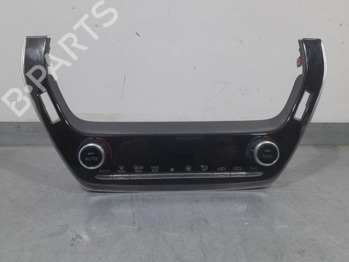 Used Climate control TOYOTA COROLLA Hatchback (_E21_, _EA1_, _EH1_) 1.8 Hybrid (ZWE211, ZWE219) (122 hp) 22637441