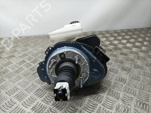 Used Brake master cylinder PEUGEOT 3008 II SUV (MC_, MR_, MJ_, M4_) [2016-2025]  12502918