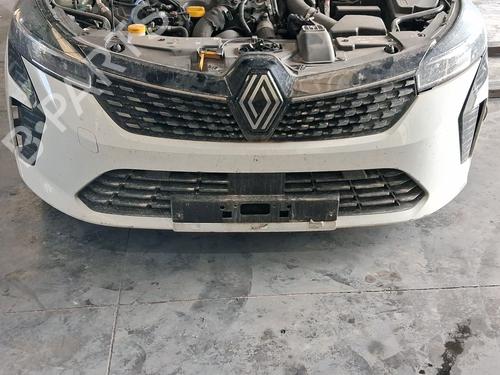 Used Front bumper Front bumper RENAULT CLIO V (B7_) 1.5 Blue dCi 100 (B7AD) (101 hp) 39721658 39721658