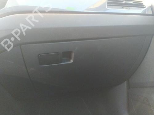 Boîte à gants VW POLO VI (AW1, BZ1, AE1) 1.6 TDI (95 hp) 24548259
