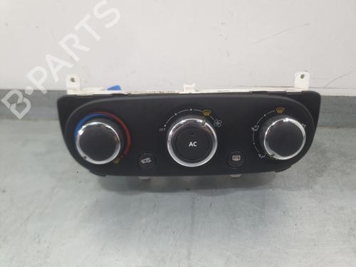 climate-control-renault-clio-iv-bh_-2012-2013-2014-2015-2016-2017-2018-2019-2020-2021-39591366 main image