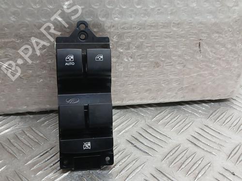 venstre-fortil-elrude-kontakt-mahindra-kuv100-k1-2016-30153989 main image