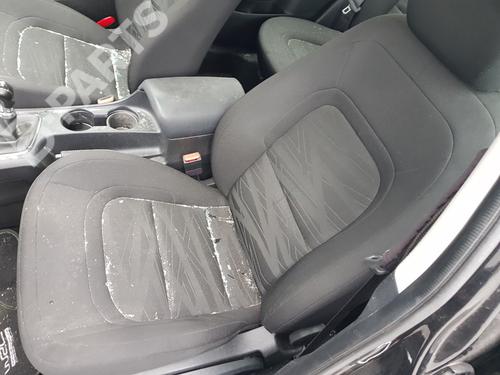 Used Left front seat Left front seat KIA CEE'D (JD) 1.4 MPI (101 hp) 11084611 11084611