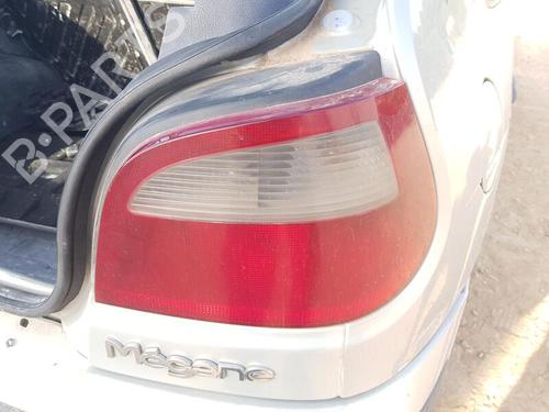 Right taillight RENAULT MEGANE I (BA0/1_) 1.4 16V (BA0D, BA1H, BA0W, BA10) 7701040646