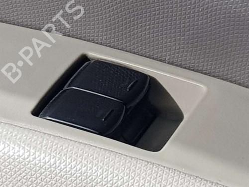 Used Left front window switch NISSAN MICRA III (K12) [2002-2010]  18437746