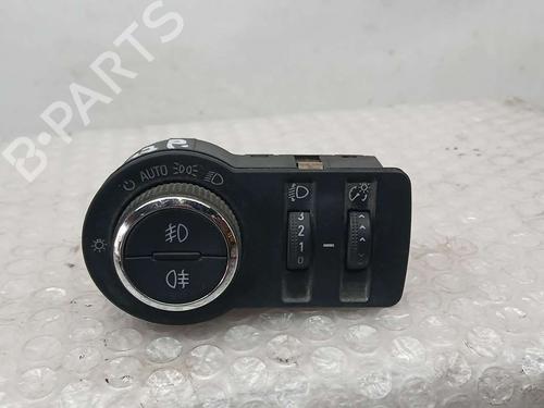 Used Headlight switch CHEVROLET ORLANDO (J309) [2010-2025]  11956565