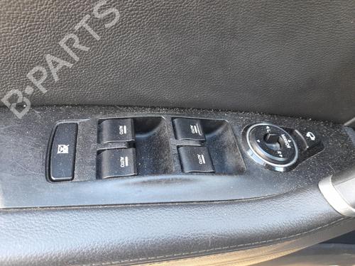 Used Left front window switch HYUNDAI i40 I (VF) 1.7 CRDI (141 hp) 30178973