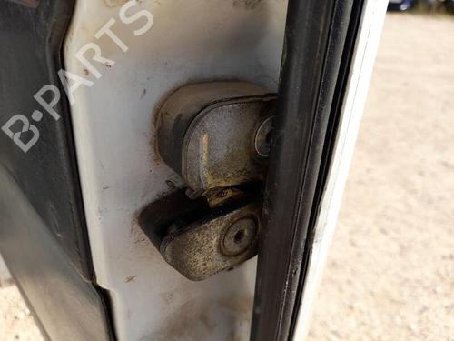 Used Front right lock MERCEDES-BENZ MB Van (W631) D (631.332, 631.342) (75 hp) 29828315