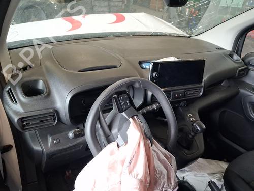 Used Dashboard Dashboard 39174228 39174228