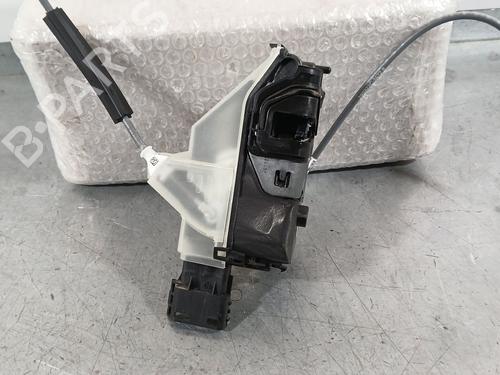 front-right-lock-opel-corsa-f-p2jo-2019-31599049 main image