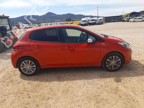 Left front seat PEUGEOT 208 I (CA_, CC_) 1.2 VTI 82 | BP26215420C15