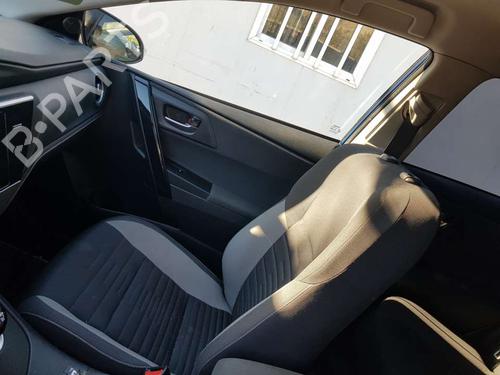 Used Right front seat TOYOTA AURIS (_E18_) 1.8 Hybrid (ZWE186_, ZWE186R) (136 hp) 17871213