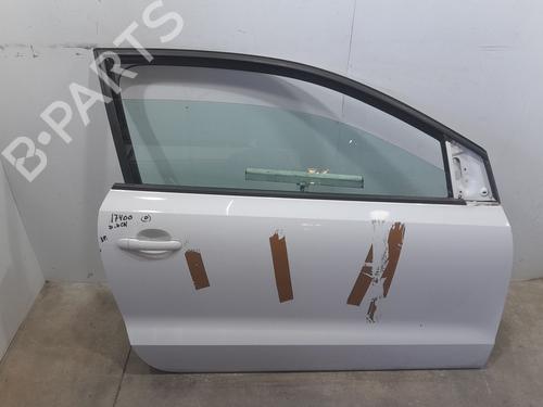 Used Right front door Right front door 32492068 32492068