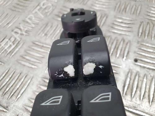 Left front window switch JAGUAR X-TYPE I (X400) 2.0 D | BP17696239I27 
