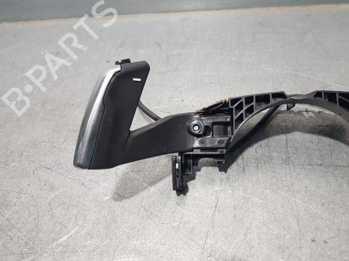 Steering wheel controls PEUGEOT 2008 II (UD_, US_, UY_, UJ_, UR_, UC_)  | BP14013314E15