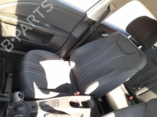 Sedile anteriore destro Sedile anteriore destro SEAT LEON (1P1) 1.6 TDI (105 hp) 37473160 37473160