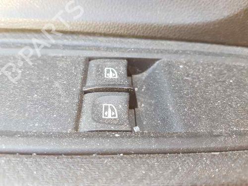 Used Left front window switch DACIA SANDERO III 1.0 TCe 90 (91 hp) 25303384