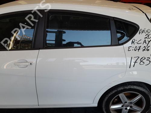 Used Left rear door Left rear door 37217858 37217858