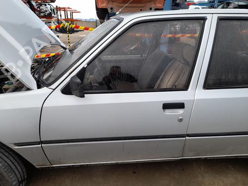 Used Left front door PEUGEOT 205 I (741A/C) 1.7 Diesel (60 hp) 31716907