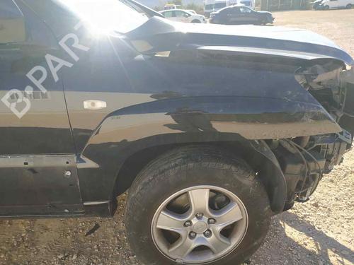 Used Right front fenders KIA SPORTAGE II (JE_, KM_) 2.0 i 16V (141 hp) 24673398